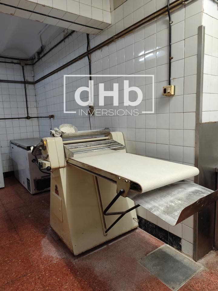 Local Comercial en Barcelona – Venta – REF:VR53